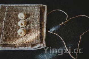 老式玉米面贴饼子的做法,这才是农家玉米面贴饼子