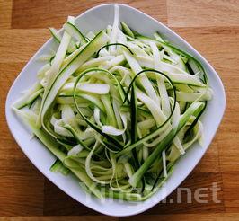怎样炒莴苣又脆又绿，怎么炒莴苣好吃