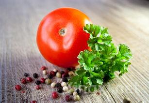 西红柿炖牛腩一个西红柿,一整桌美味!