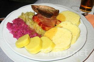 家常芹菜猪肉饺子馅的做法,教你做原汁原味是芹菜猪肉饺子