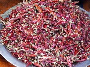 香辣交融,鱼肉鲜嫩,色香诱人 —— 麻辣烤鱼