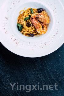 河南美食:烩面,鲜香滑爽的经典面食